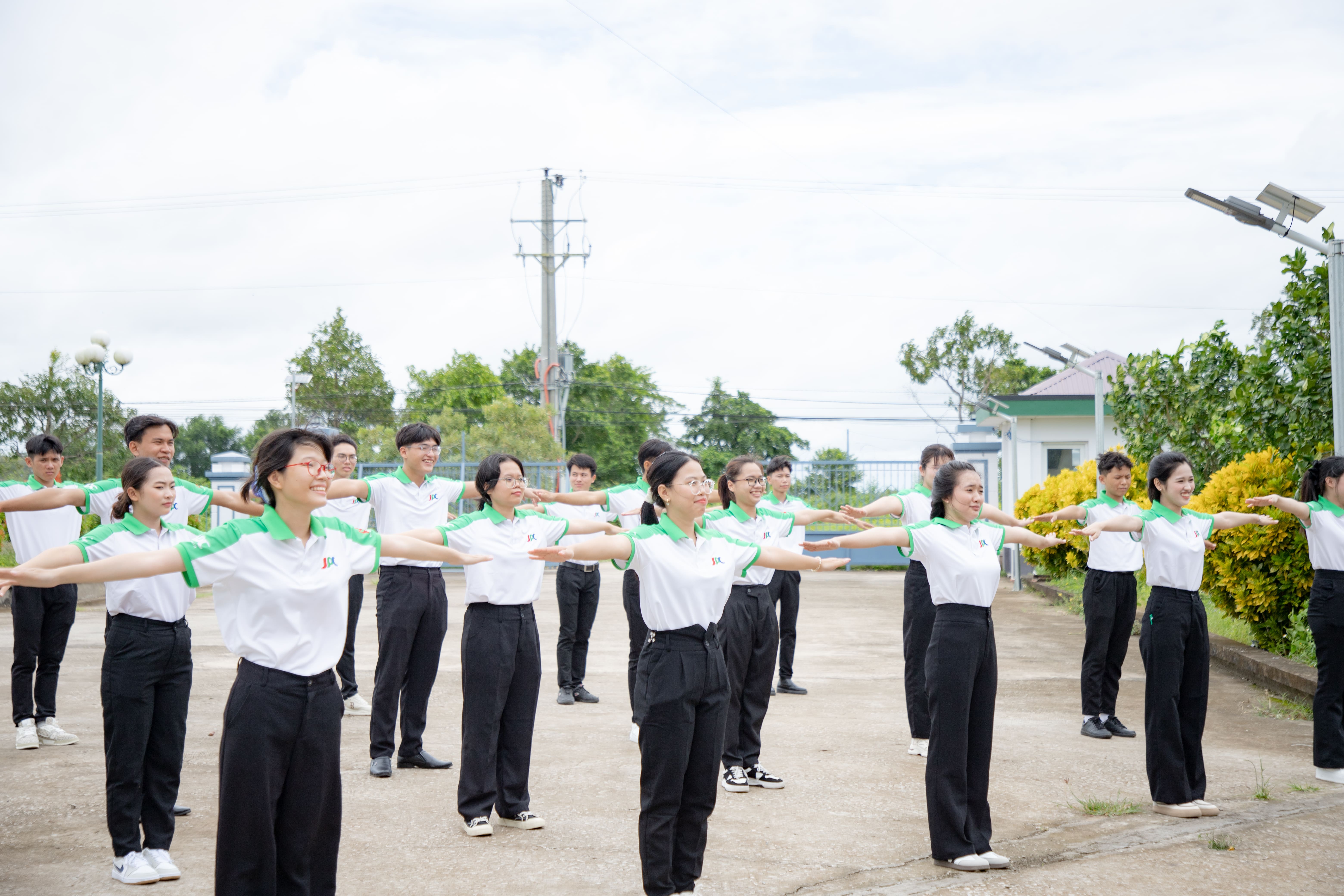 Trường Trung cấp Kỹ năng Chuyên nghiệp Nhật Bản