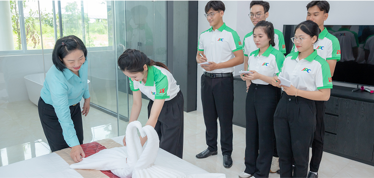 Nghiệp vụ nhà hàng khách sạn