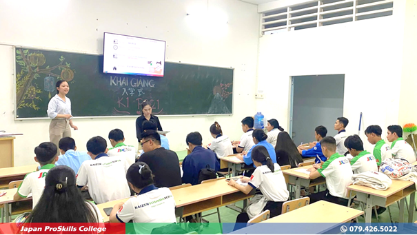May be an image of studying and text' class='WACImage SCXW262677241 BCX0' width='604' height='340' width='604' height='340' width='604' height='340